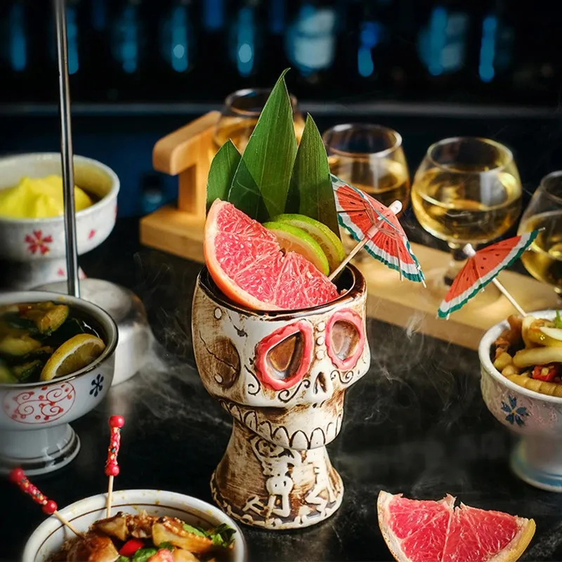 Wine With Beer Mix - Copa de cóctel con calavera para